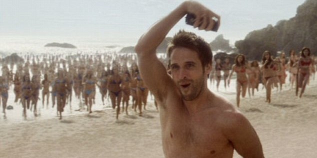 Scientists suggest there may be some truth to ‘the Lynx Effect’ advertising slogan after all