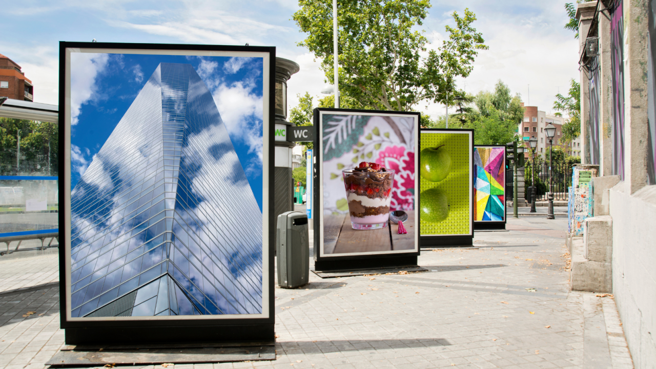 Apple, Capital One And McDonald's Spearhead 40.5% Surge In Outdoor Ad Spending - Vimarsana News